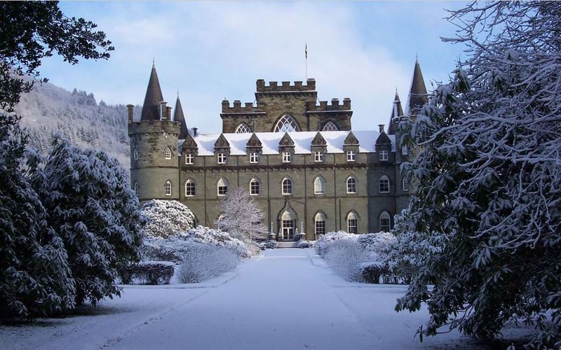 inverary-sou-la-neige.jpg